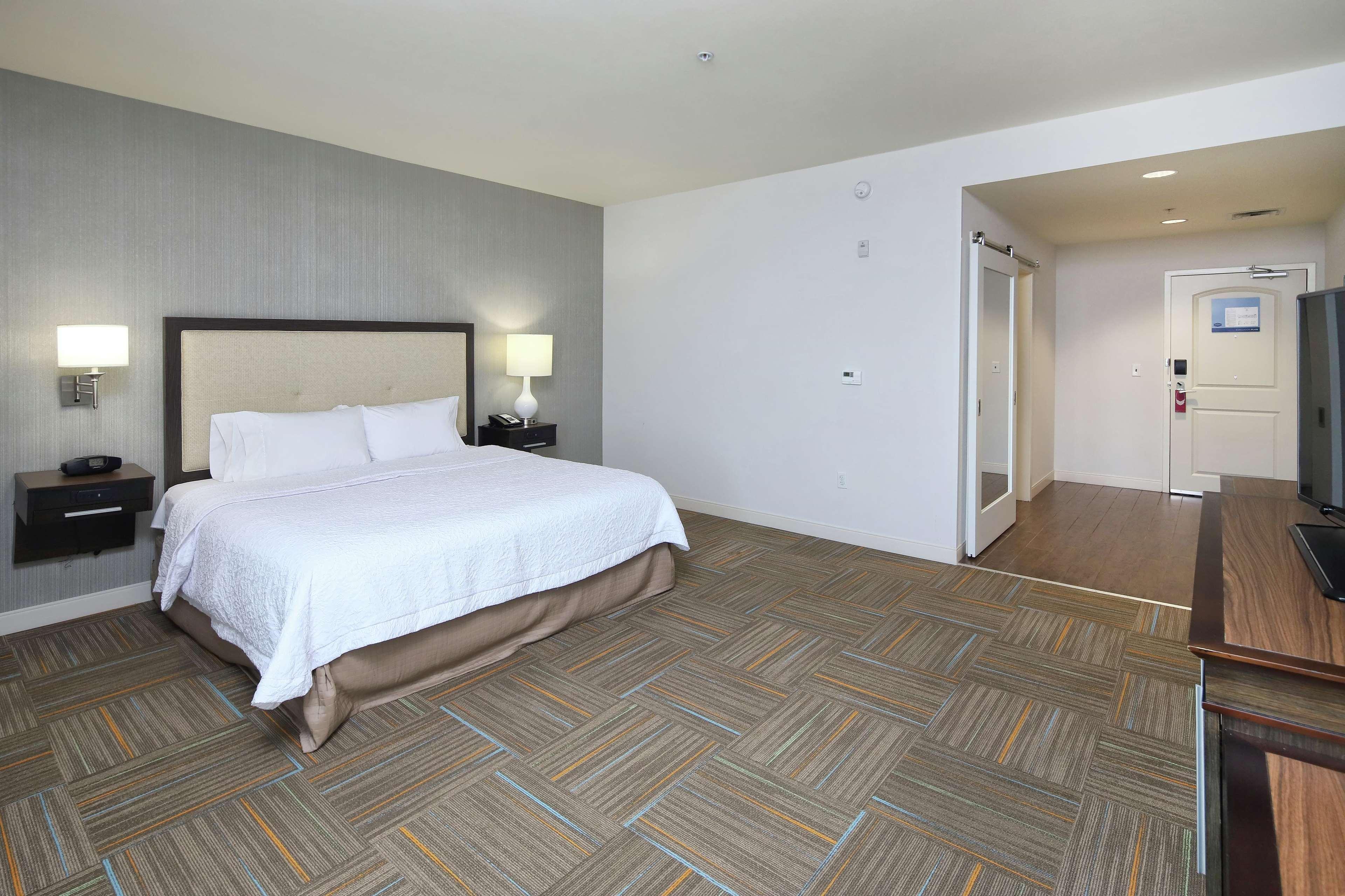 Hampton Inn & Suites Phoenix/Tempe Room photo