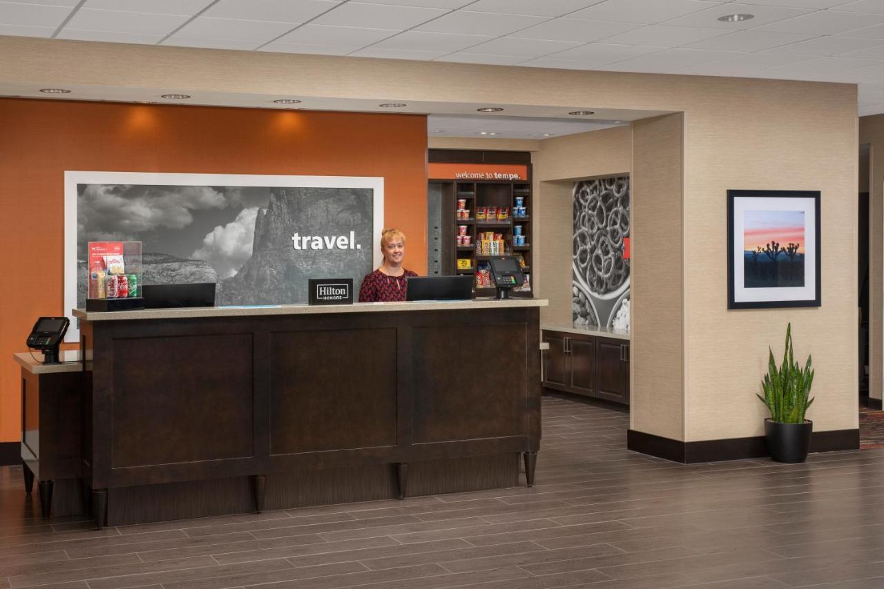 Hampton Inn & Suites Phoenix/Tempe Exterior photo